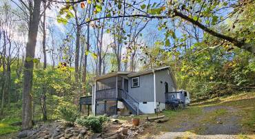 1043 RIDER HOLLOW LN, ETLAN, Virginia 22719, 1 Bedroom Bedrooms, 5 Rooms Rooms,1 BathroomBathrooms,Residential,For sale,1043 RIDER HOLLOW LN,VAMA2002490 MLS # VAMA2002490