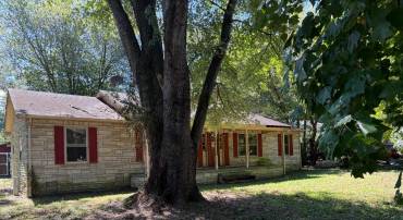 192 E BANBURY RD, TAPPAHANNOCK, Virginia 22560, 3 Bedrooms Bedrooms, 5 Rooms Rooms,1 BathroomBathrooms,Residential,For sale,192 E BANBURY RD,VAES2002064 MLS # VAES2002064