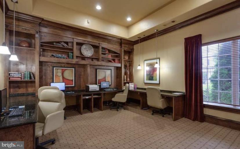 12921 CENTRE PARK CIR #303, HERNDON, Virginia 20171, 1 Bedroom Bedrooms, ,1 BathroomBathrooms,Residential,For sale,12921 CENTRE PARK CIR #303,VAFX2274474 MLS # VAFX2274474