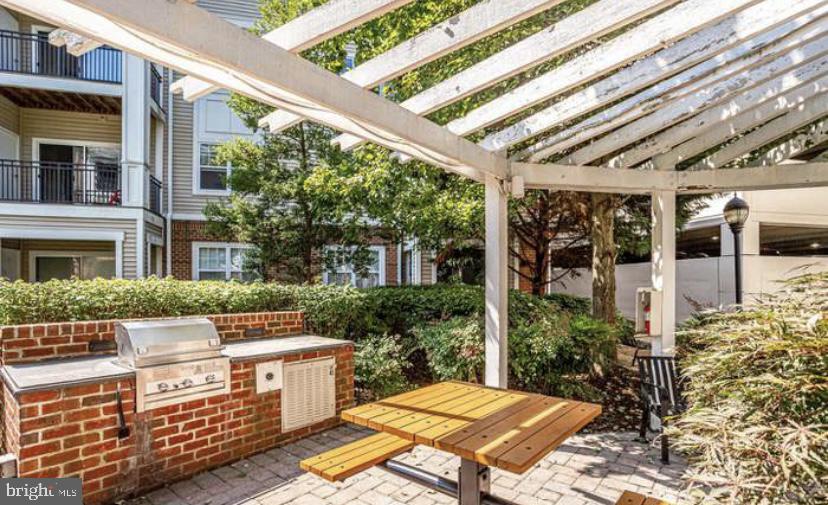 12921 CENTRE PARK CIR #303, HERNDON, Virginia 20171, 1 Bedroom Bedrooms, ,1 BathroomBathrooms,Residential,For sale,12921 CENTRE PARK CIR #303,VAFX2274474 MLS # VAFX2274474