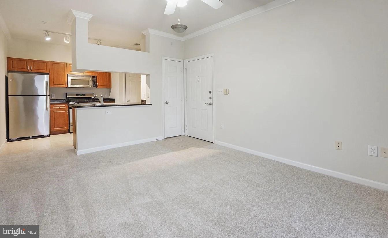 12921 CENTRE PARK CIR #303, HERNDON, Virginia 20171, 1 Bedroom Bedrooms, ,1 BathroomBathrooms,Residential,For sale,12921 CENTRE PARK CIR #303,VAFX2274474 MLS # VAFX2274474
