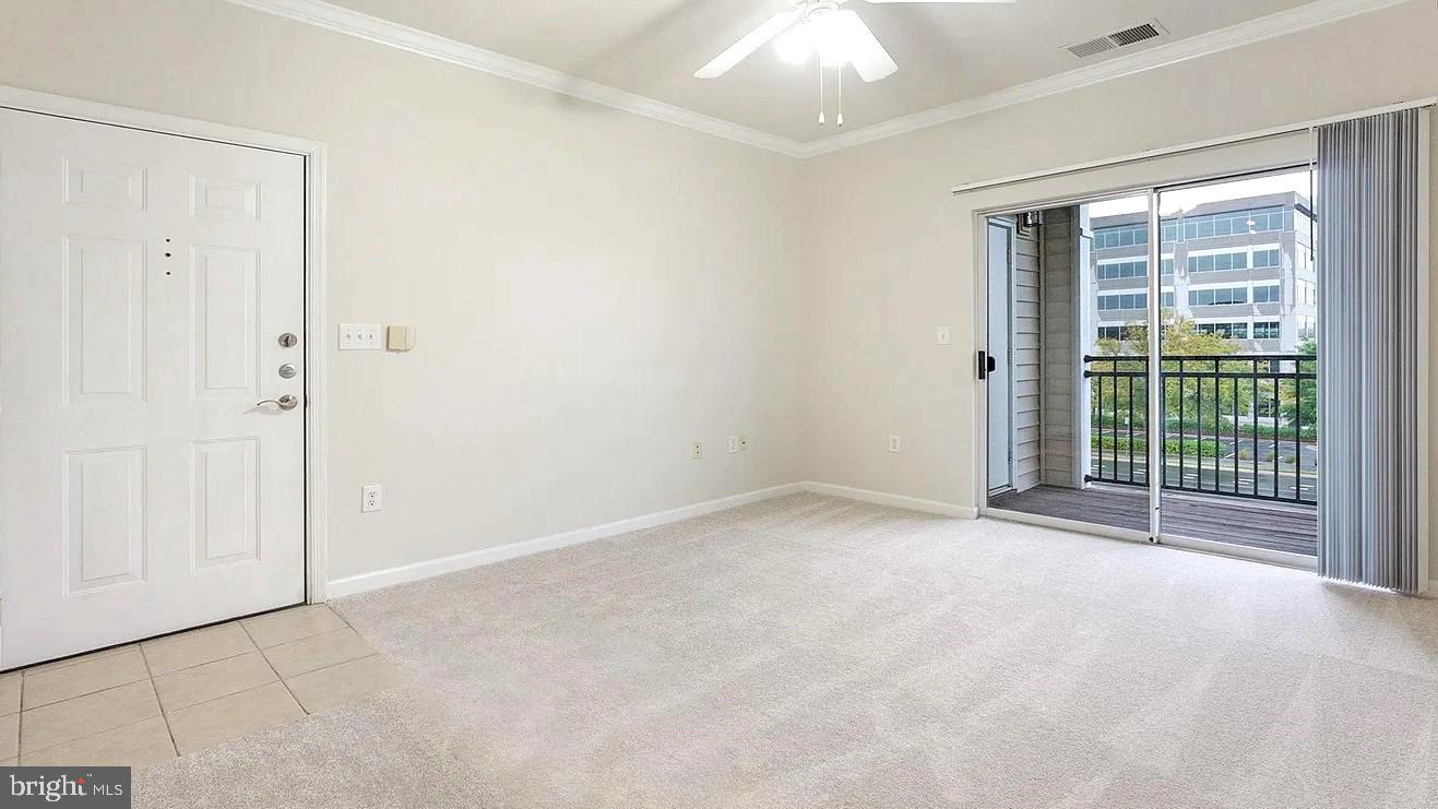 12921 CENTRE PARK CIR #303, HERNDON, Virginia 20171, 1 Bedroom Bedrooms, ,1 BathroomBathrooms,Residential,For sale,12921 CENTRE PARK CIR #303,VAFX2274474 MLS # VAFX2274474