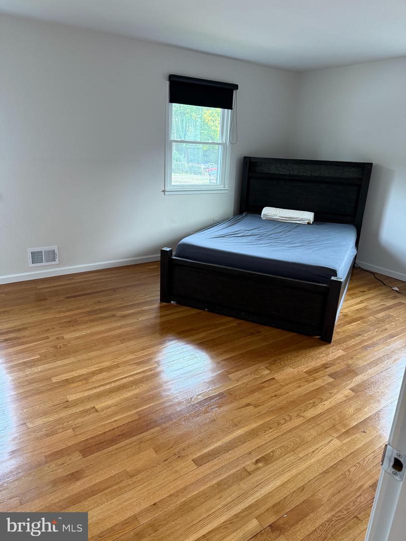 14748 BARKSDALE ST, WOODBRIDGE, Virginia 22193, 3 Bedrooms Bedrooms, ,1 BathroomBathrooms,Residential,For sale,14748 BARKSDALE ST,VAPW2106064 MLS # VAPW2106064