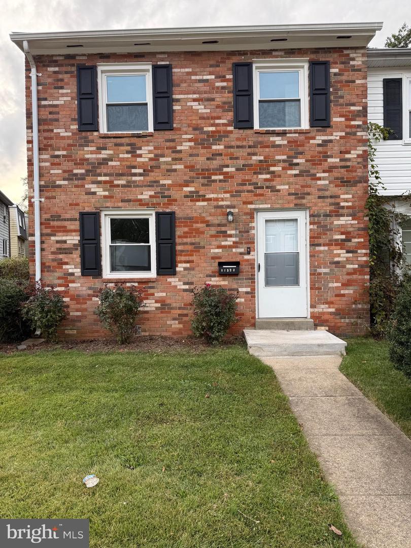 14748 BARKSDALE ST, WOODBRIDGE, Virginia 22193, 3 Bedrooms Bedrooms, ,1 BathroomBathrooms,Residential,For sale,14748 BARKSDALE ST,VAPW2106064 MLS # VAPW2106064