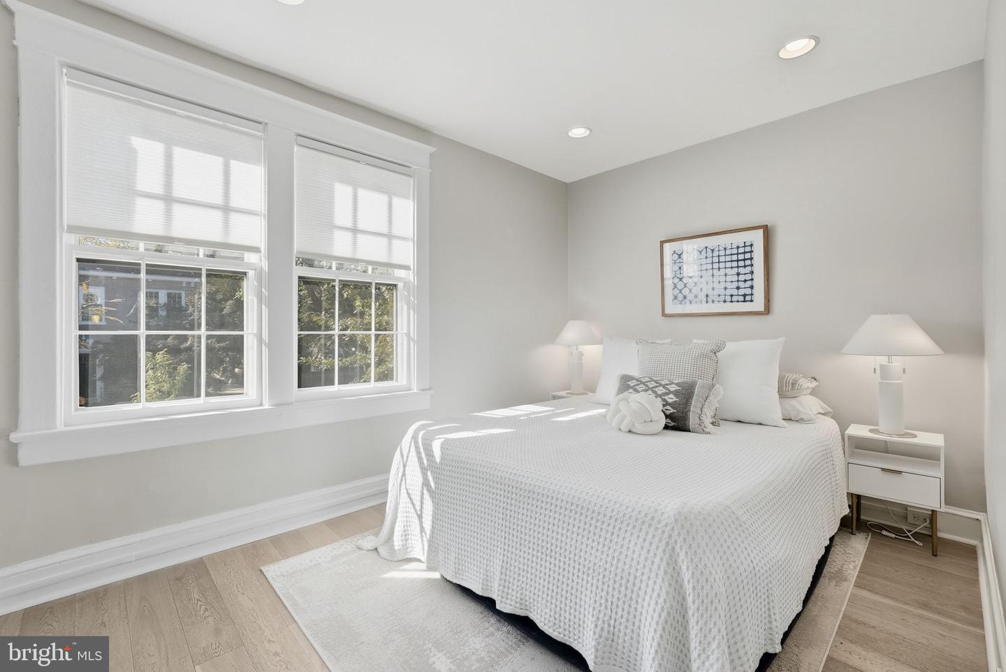 1725 34TH ST NW, WASHINGTON, District Of Columbia 20007, 3 Bedrooms Bedrooms, ,3 BathroomsBathrooms,Residential,For sale,1725 34TH ST NW,DCDC2227196 MLS # DCDC2227196