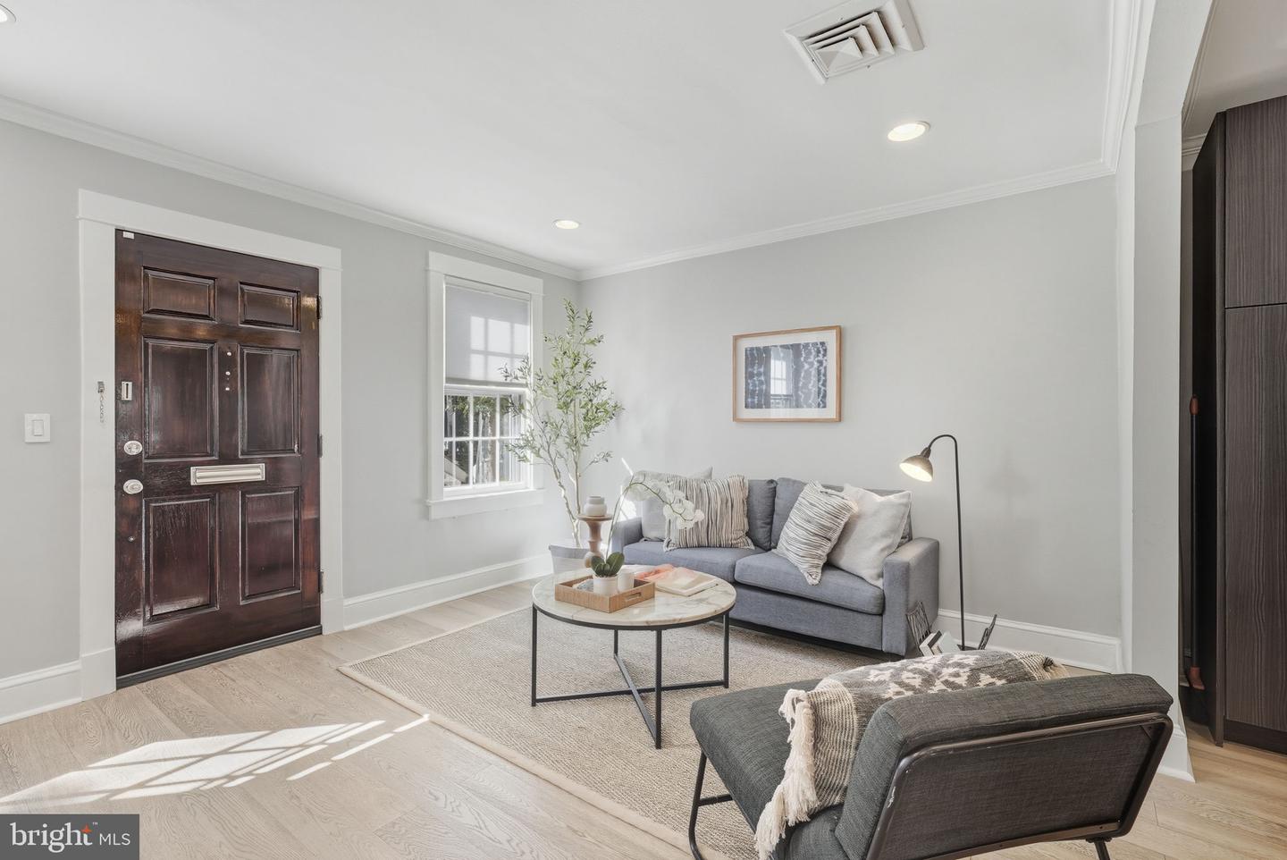 1725 34TH ST NW, WASHINGTON, District Of Columbia 20007, 3 Bedrooms Bedrooms, ,3 BathroomsBathrooms,Residential,For sale,1725 34TH ST NW,DCDC2227196 MLS # DCDC2227196