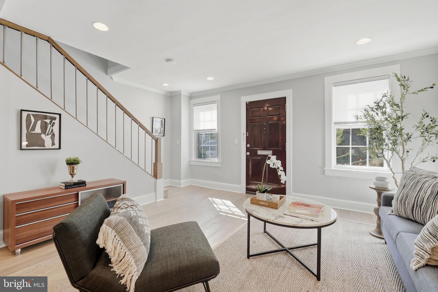 1725 34TH ST NW, WASHINGTON, District Of Columbia 20007, 3 Bedrooms Bedrooms, ,3 BathroomsBathrooms,Residential,For sale,1725 34TH ST NW,DCDC2227196 MLS # DCDC2227196
