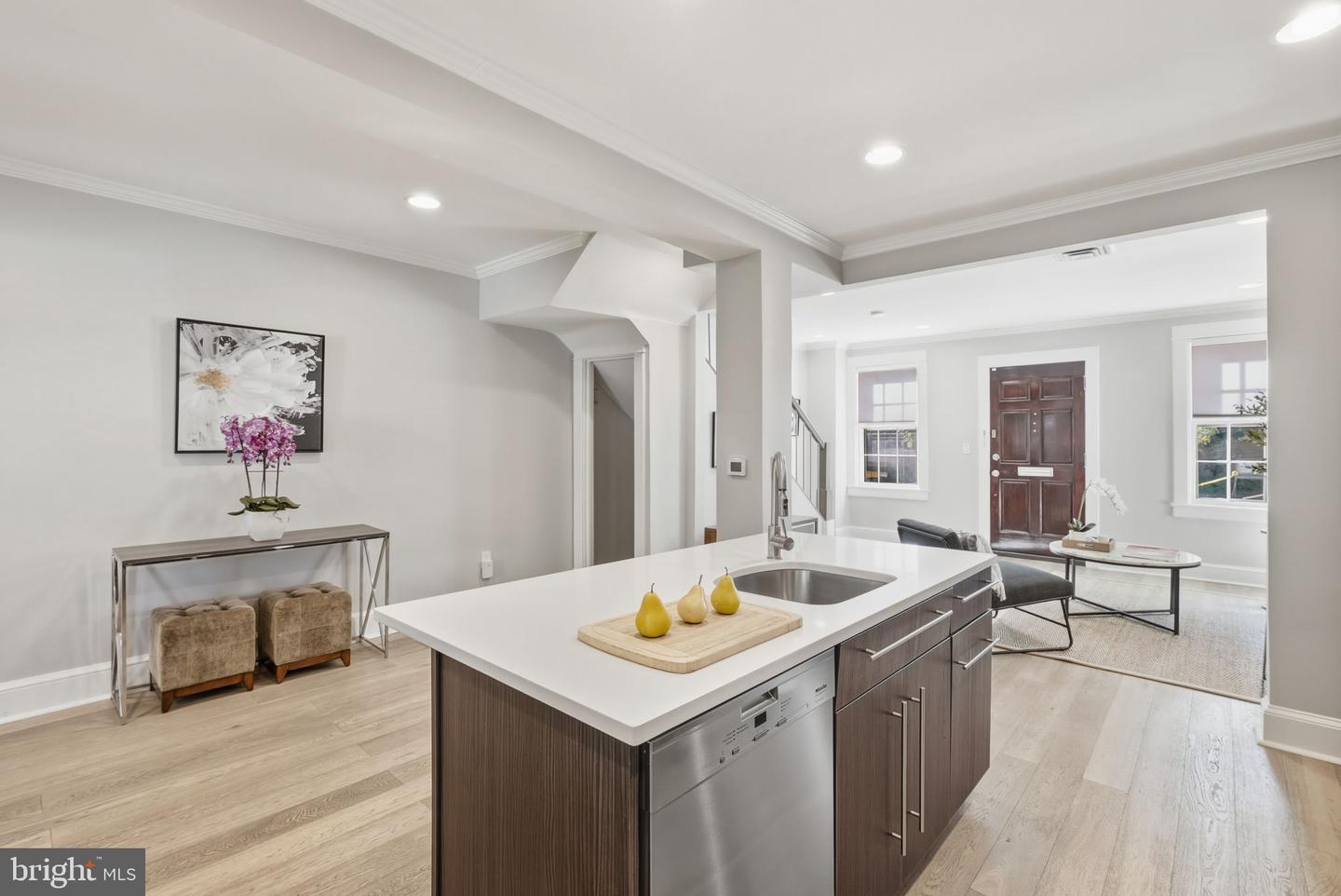 1725 34TH ST NW, WASHINGTON, District Of Columbia 20007, 3 Bedrooms Bedrooms, ,3 BathroomsBathrooms,Residential,For sale,1725 34TH ST NW,DCDC2227196 MLS # DCDC2227196