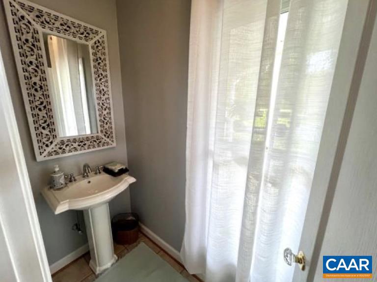216 BURFORD FARM RD, MONROE, Virginia 24574, 3 Bedrooms Bedrooms, ,3 BathroomsBathrooms,Residential,For sale,216 BURFORD FARM RD,670044 MLS # 670044