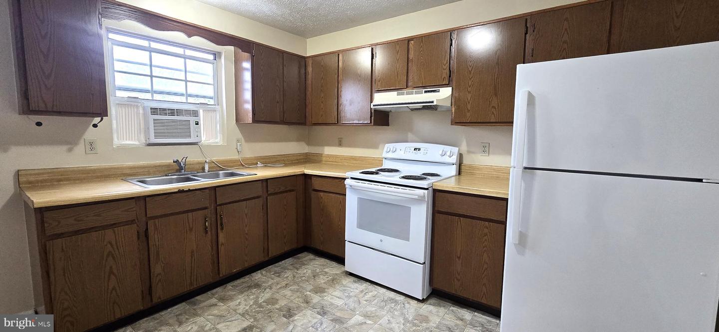 100 NOTTOWAY DR, STEPHENS CITY, Virginia 22655, 2 Bedrooms Bedrooms, ,1 BathroomBathrooms,Residential,For sale,100 NOTTOWAY DR,VAFV2037410 MLS # VAFV2037410