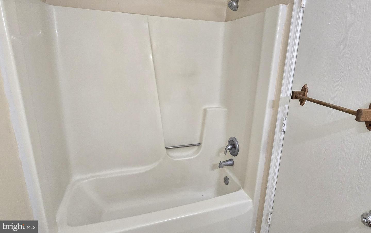 100 NOTTOWAY DR, STEPHENS CITY, Virginia 22655, 2 Bedrooms Bedrooms, ,1 BathroomBathrooms,Residential,For sale,100 NOTTOWAY DR,VAFV2037410 MLS # VAFV2037410