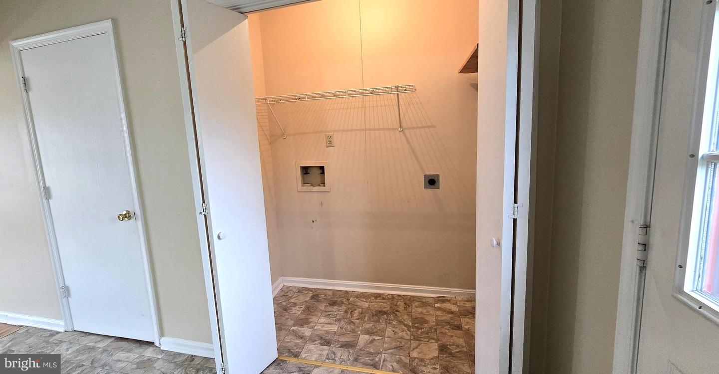 100 NOTTOWAY DR, STEPHENS CITY, Virginia 22655, 2 Bedrooms Bedrooms, ,1 BathroomBathrooms,Residential,For sale,100 NOTTOWAY DR,VAFV2037410 MLS # VAFV2037410