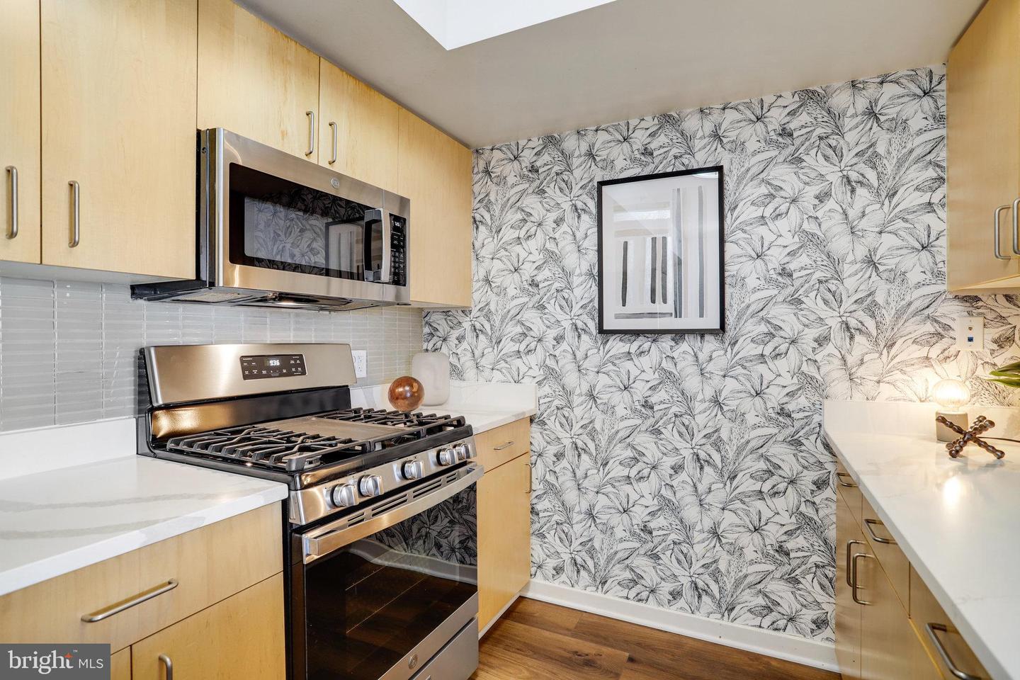 1000 NEW JERSEY AVE SE #914, WASHINGTON, District Of Columbia 20003, 2 Bedrooms Bedrooms, ,2 BathroomsBathrooms,Residential,For sale,1000 NEW JERSEY AVE SE #914,DCDC2227214 MLS # DCDC2227214
