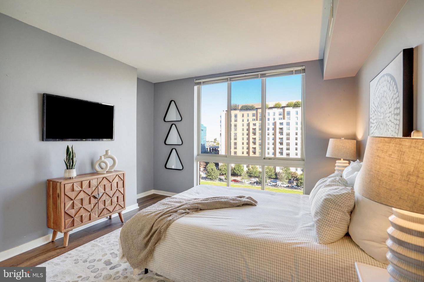1000 NEW JERSEY AVE SE #914, WASHINGTON, District Of Columbia 20003, 2 Bedrooms Bedrooms, ,2 BathroomsBathrooms,Residential,For sale,1000 NEW JERSEY AVE SE #914,DCDC2227214 MLS # DCDC2227214