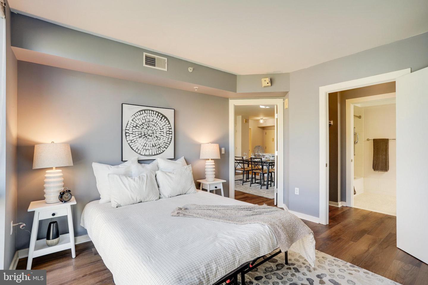 1000 NEW JERSEY AVE SE #914, WASHINGTON, District Of Columbia 20003, 2 Bedrooms Bedrooms, ,2 BathroomsBathrooms,Residential,For sale,1000 NEW JERSEY AVE SE #914,DCDC2227214 MLS # DCDC2227214