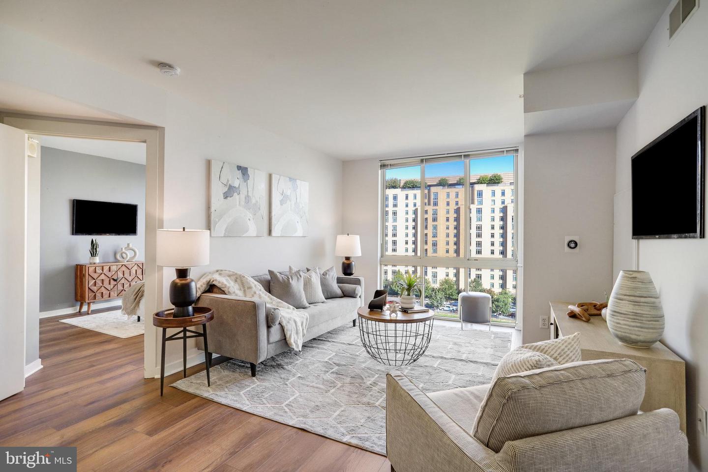 1000 NEW JERSEY AVE SE #914, WASHINGTON, District Of Columbia 20003, 2 Bedrooms Bedrooms, ,2 BathroomsBathrooms,Residential,For sale,1000 NEW JERSEY AVE SE #914,DCDC2227214 MLS # DCDC2227214