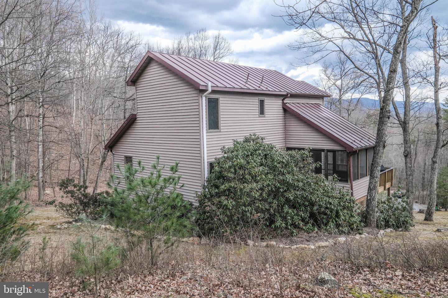 642 PADDYS RUN RD, STAR TANNERY, Virginia 22654, 2 Bedrooms Bedrooms, ,2 BathroomsBathrooms,Residential,For sale,642 PADDYS RUN RD,VAFV2037416 MLS # VAFV2037416