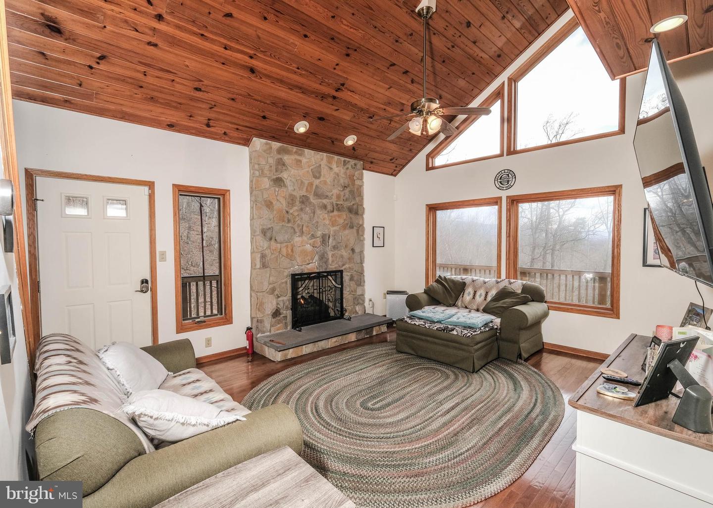 642 PADDYS RUN RD, STAR TANNERY, Virginia 22654, 2 Bedrooms Bedrooms, ,2 BathroomsBathrooms,Residential,For sale,642 PADDYS RUN RD,VAFV2037416 MLS # VAFV2037416