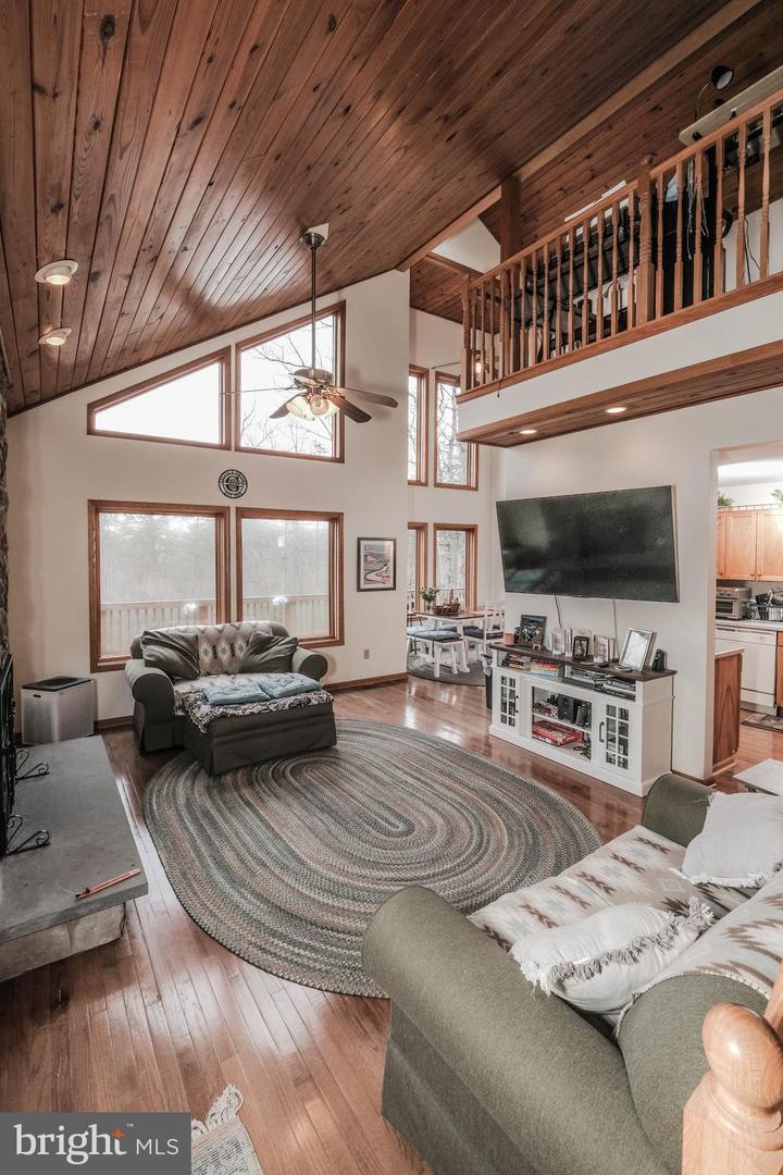 642 PADDYS RUN RD, STAR TANNERY, Virginia 22654, 2 Bedrooms Bedrooms, ,2 BathroomsBathrooms,Residential,For sale,642 PADDYS RUN RD,VAFV2037416 MLS # VAFV2037416