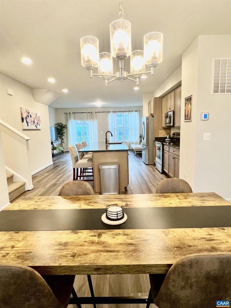 2209 SWALLOWTAIL LN, CHARLOTTESVILLE, Virginia 22902, 4 Bedrooms Bedrooms, ,3 BathroomsBathrooms,Residential,For sale,2209 SWALLOWTAIL LN,670046 MLS # 670046
