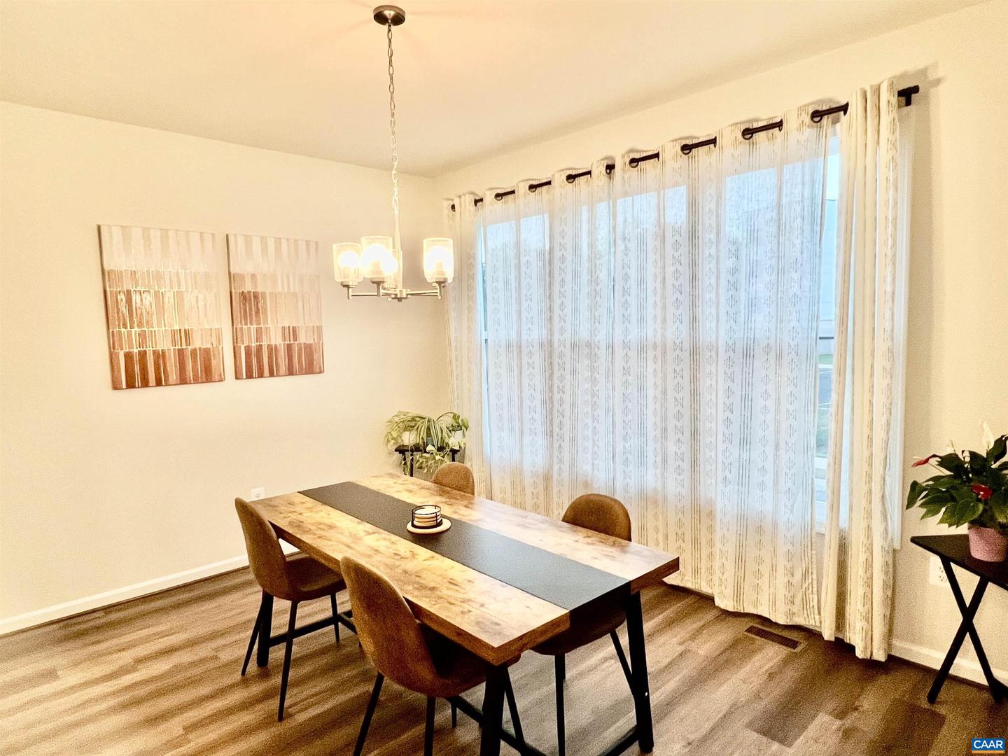 2209 SWALLOWTAIL LN, CHARLOTTESVILLE, Virginia 22902, 4 Bedrooms Bedrooms, ,3 BathroomsBathrooms,Residential,For sale,2209 SWALLOWTAIL LN,670046 MLS # 670046