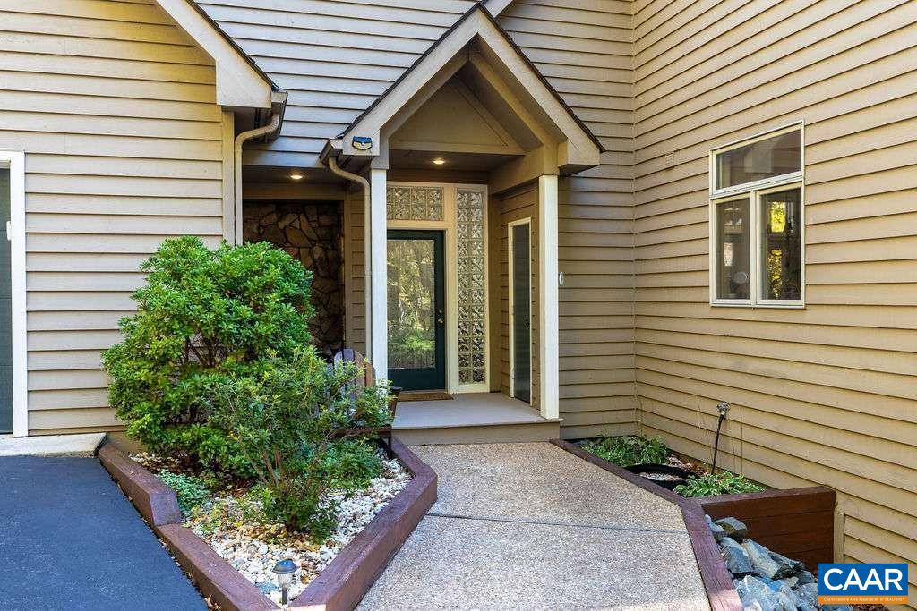 33 SMOKE RISE, WINTERGREEN RESORT, Virginia 22967, 4 Bedrooms Bedrooms, ,3 BathroomsBathrooms,Residential,For sale,33 SMOKE RISE,670053 MLS # 670053