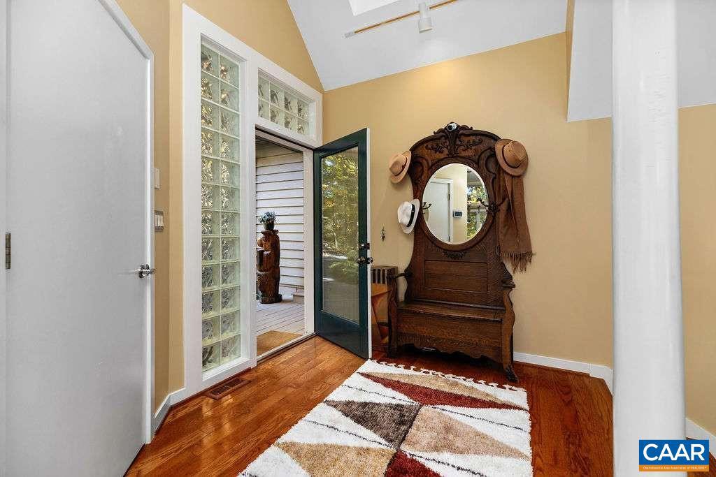 33 SMOKE RISE, WINTERGREEN RESORT, Virginia 22967, 4 Bedrooms Bedrooms, ,3 BathroomsBathrooms,Residential,For sale,33 SMOKE RISE,670053 MLS # 670053