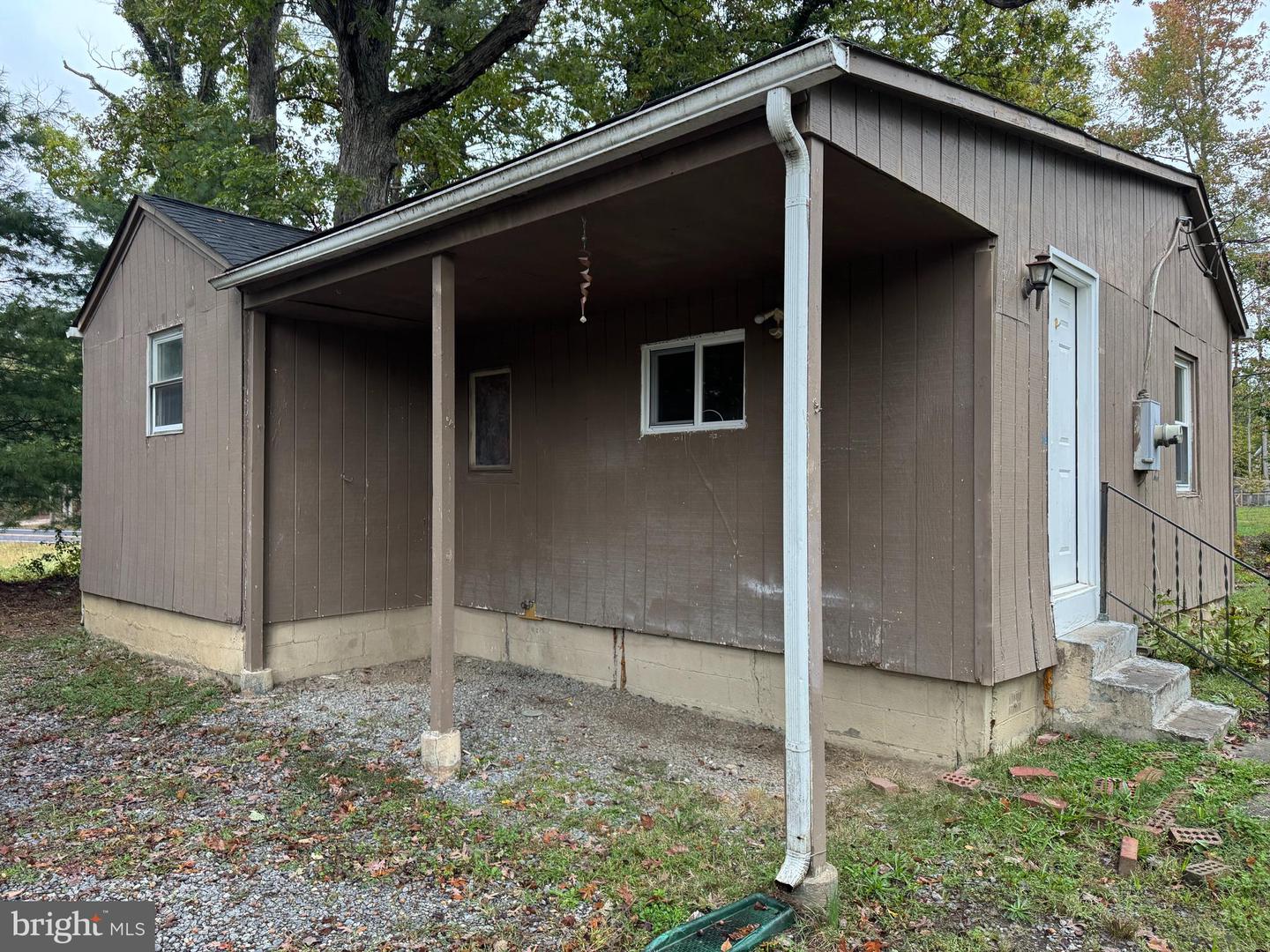 8724 BROCK RD, SPOTSYLVANIA, Virginia 22553, 3 Bedrooms Bedrooms, ,1 BathroomBathrooms,Residential,For sale,8724 BROCK RD,VASP2036940 MLS # VASP2036940 8724 BROCK RD, SPOTSYLVANIA, Virginia 22553, 3 Bedrooms Bedrooms, ,1 BathroomBathrooms,Residential,For sale,8724 BROCK RD,VASP2036940 MLS # VASP2036940