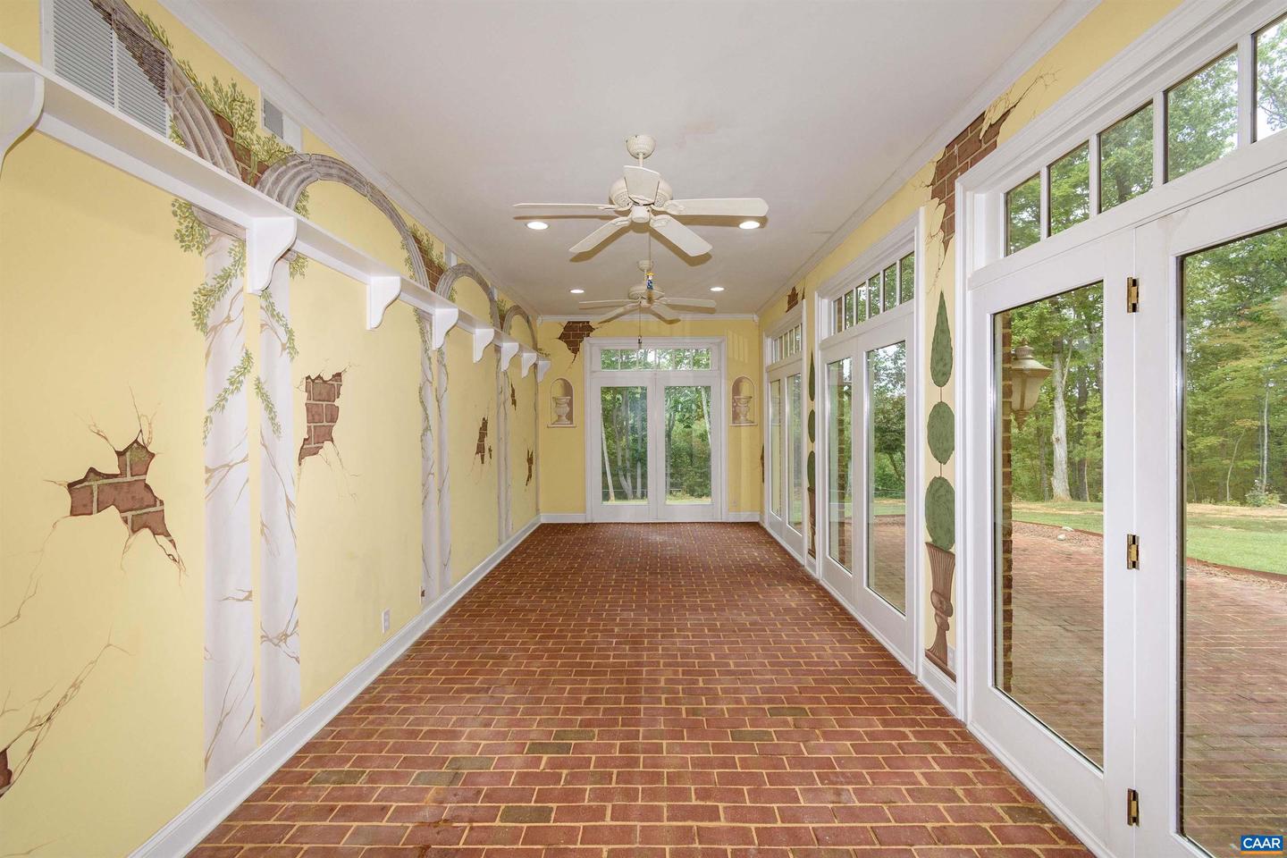 2576 S JAMES RIVER RD, WINGINA, Virginia 24599, 5 Bedrooms Bedrooms, ,4 BathroomsBathrooms,Residential,For sale,2576 S JAMES RIVER RD,670055 MLS # 670055