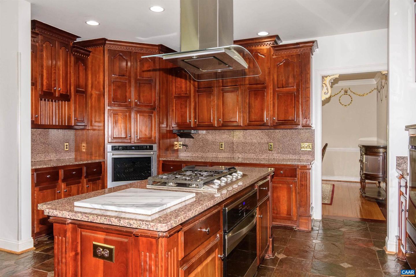 2576 S JAMES RIVER RD, WINGINA, Virginia 24599, 5 Bedrooms Bedrooms, ,4 BathroomsBathrooms,Residential,For sale,2576 S JAMES RIVER RD,670055 MLS # 670055