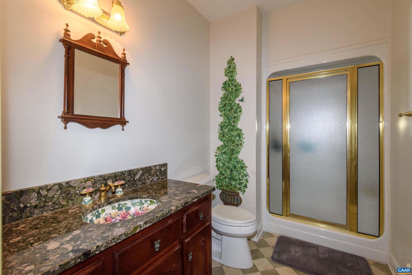 2576 S JAMES RIVER RD, WINGINA, Virginia 24599, 5 Bedrooms Bedrooms, ,4 BathroomsBathrooms,Residential,For sale,2576 S JAMES RIVER RD,670055 MLS # 670055