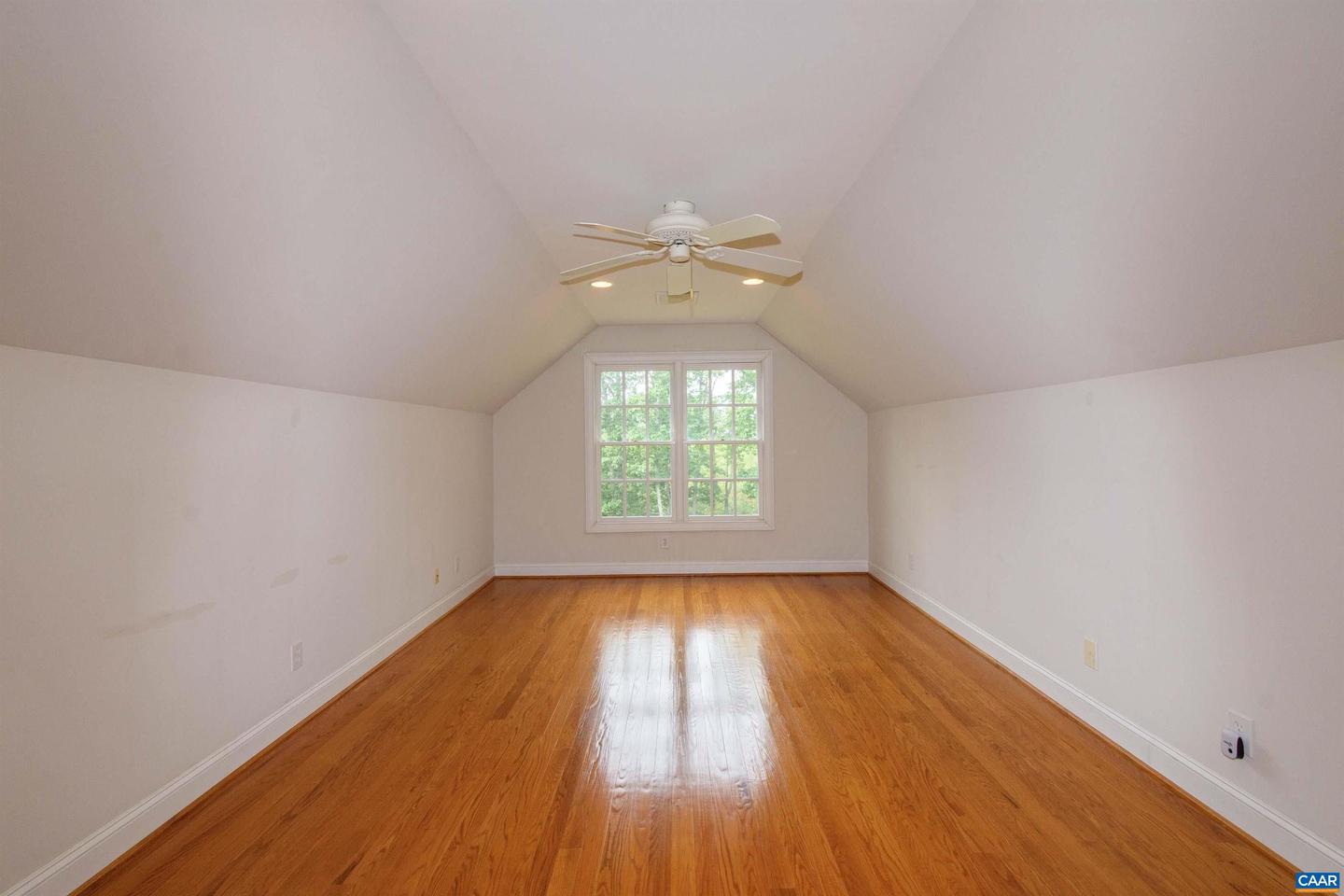 2576 S JAMES RIVER RD, WINGINA, Virginia 24599, 5 Bedrooms Bedrooms, ,4 BathroomsBathrooms,Residential,For sale,2576 S JAMES RIVER RD,670055 MLS # 670055