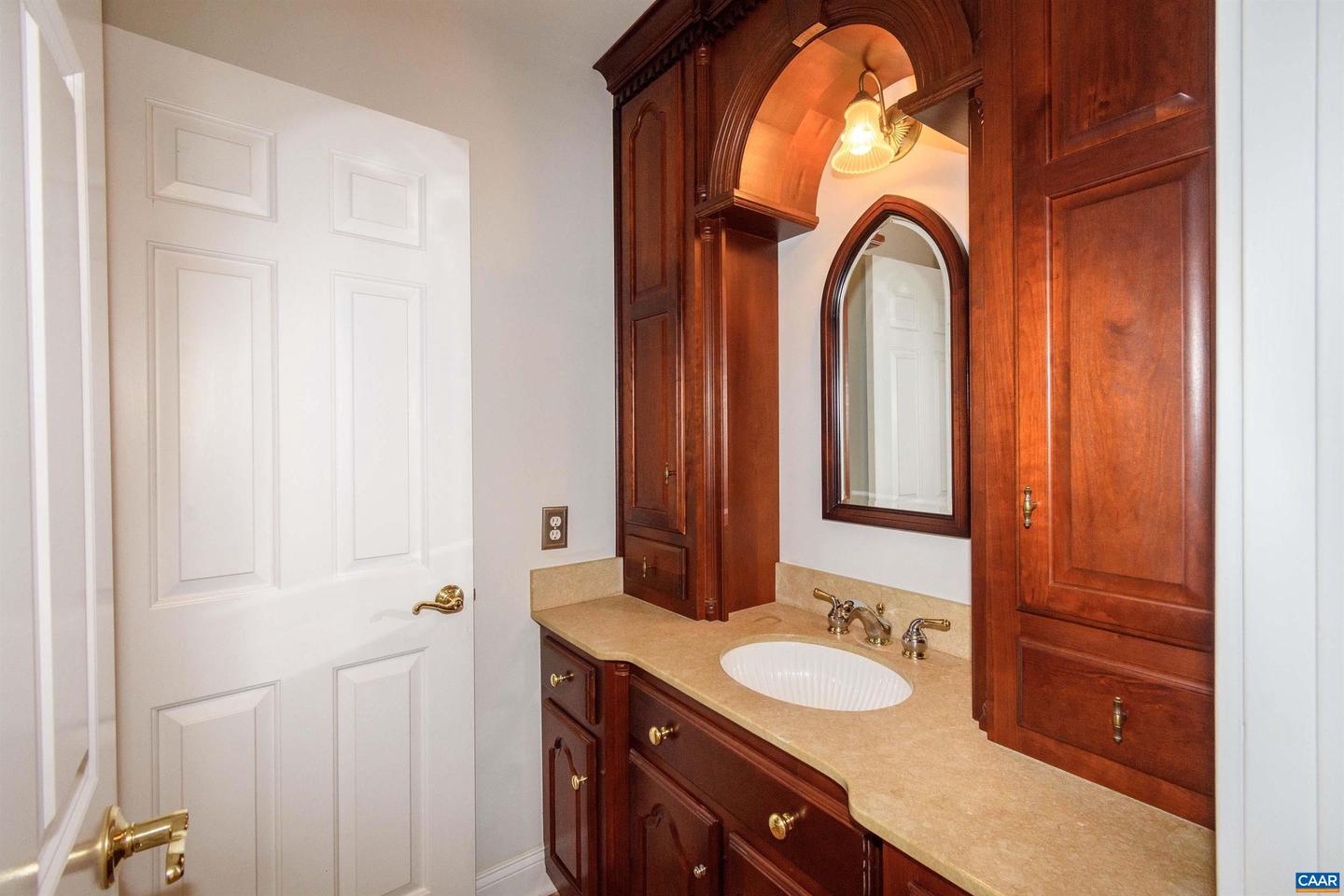2576 S JAMES RIVER RD, WINGINA, Virginia 24599, 5 Bedrooms Bedrooms, ,4 BathroomsBathrooms,Residential,For sale,2576 S JAMES RIVER RD,670055 MLS # 670055