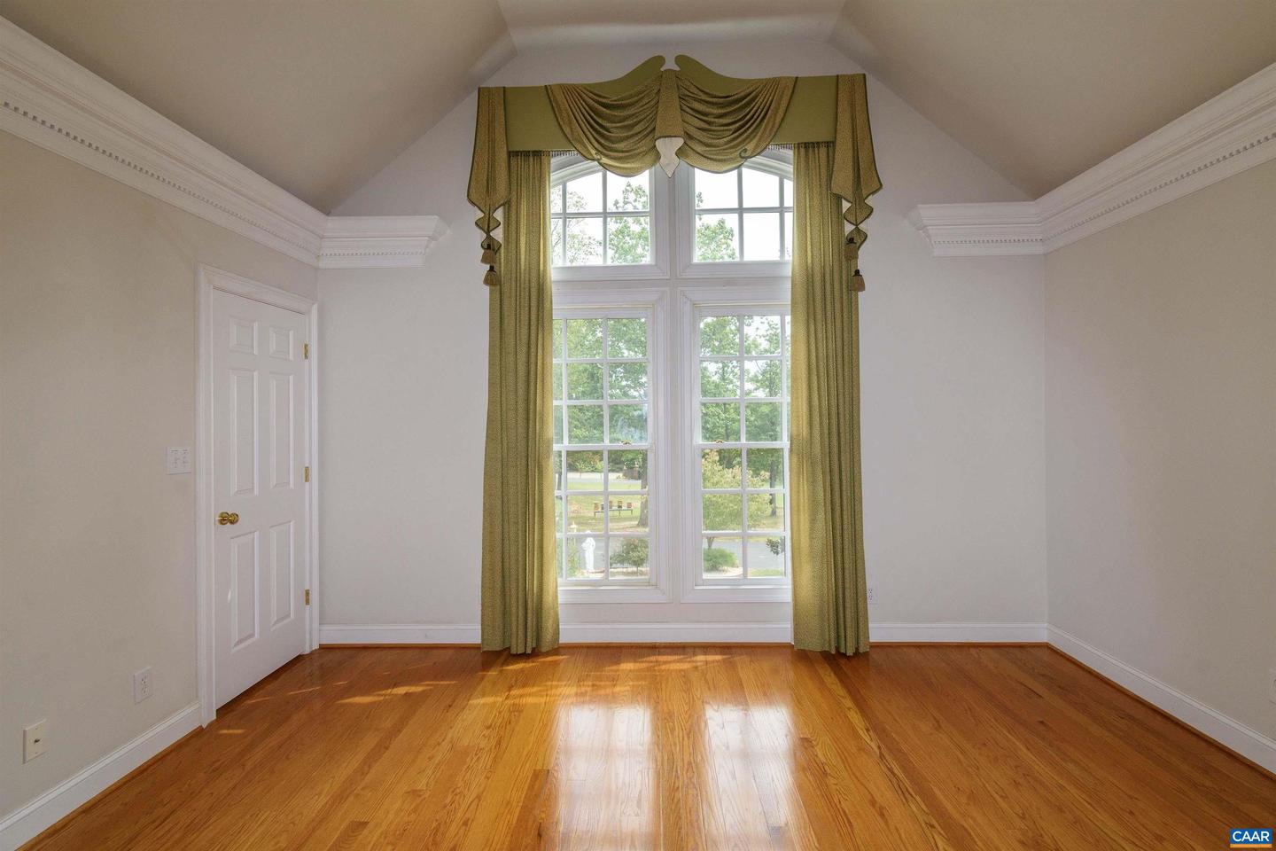 2576 S JAMES RIVER RD, WINGINA, Virginia 24599, 5 Bedrooms Bedrooms, ,4 BathroomsBathrooms,Residential,For sale,2576 S JAMES RIVER RD,670055 MLS # 670055