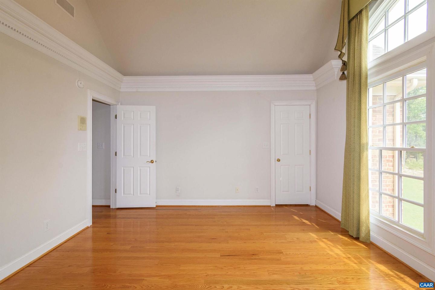 2576 S JAMES RIVER RD, WINGINA, Virginia 24599, 5 Bedrooms Bedrooms, ,4 BathroomsBathrooms,Residential,For sale,2576 S JAMES RIVER RD,670055 MLS # 670055