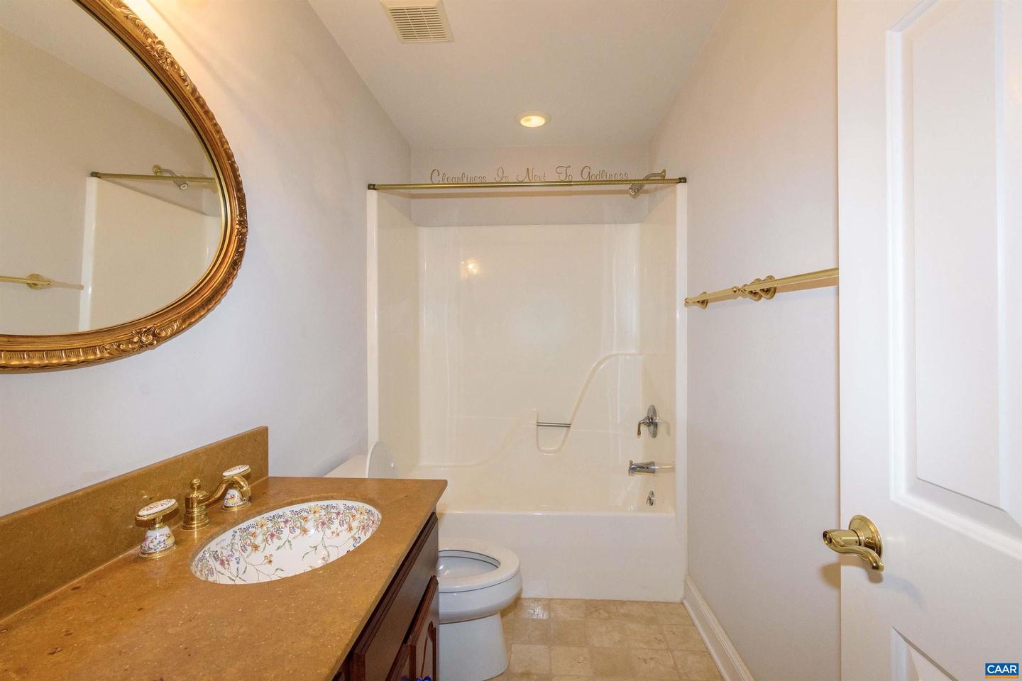 2576 S JAMES RIVER RD, WINGINA, Virginia 24599, 5 Bedrooms Bedrooms, ,4 BathroomsBathrooms,Residential,For sale,2576 S JAMES RIVER RD,670055 MLS # 670055