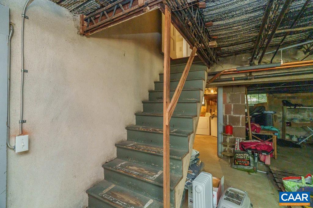 2405 JEFFERSON PARK AVE, CHARLOTTESVILLE, Virginia 22903, ,Residential,2405 JEFFERSON PARK AVE,670059 MLS # 670059