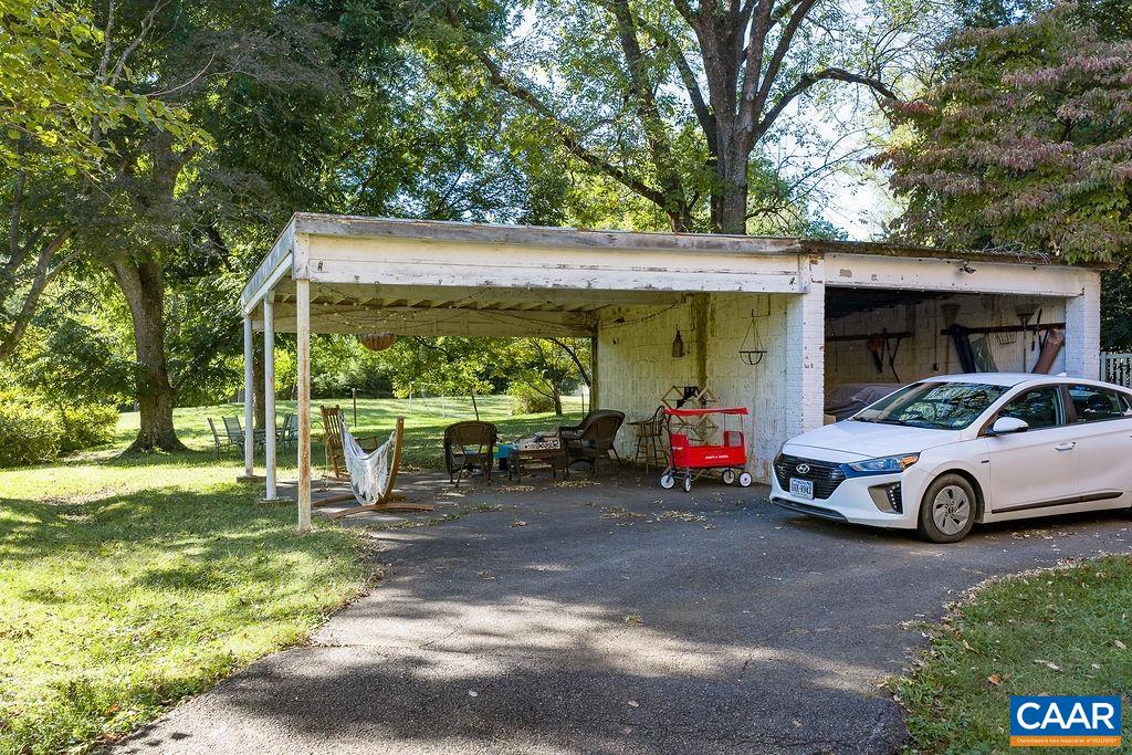 2405 JEFFERSON PARK AVE, CHARLOTTESVILLE, Virginia 22903, ,Residential,2405 JEFFERSON PARK AVE,670059 MLS # 670059