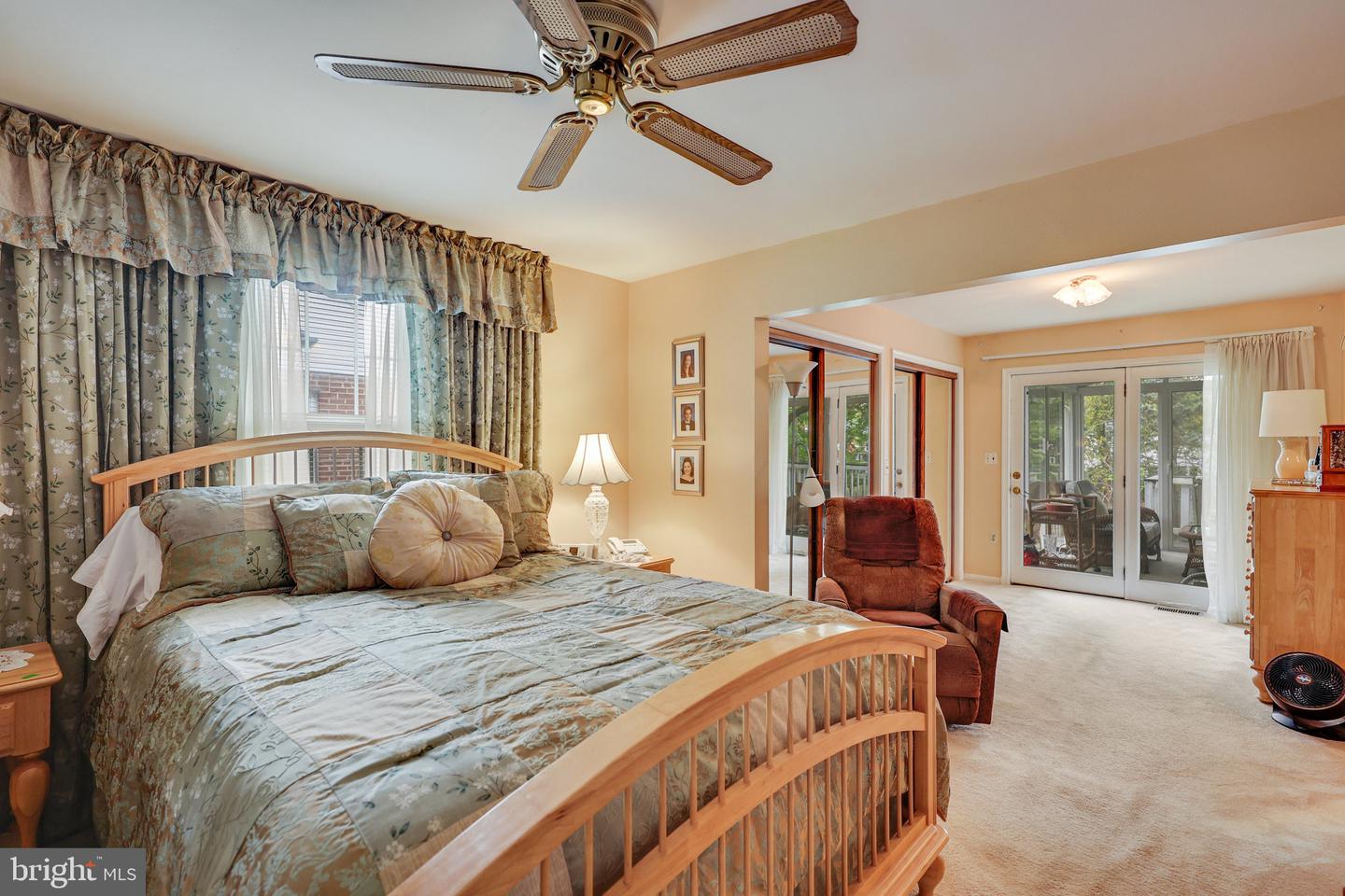 2805 WOODLAWN AVE, FALLS CHURCH, Virginia 22042, 5 Bedrooms Bedrooms, ,2 BathroomsBathrooms,Residential,For sale,2805 WOODLAWN AVE,VAFX2228486 MLS # VAFX2228486