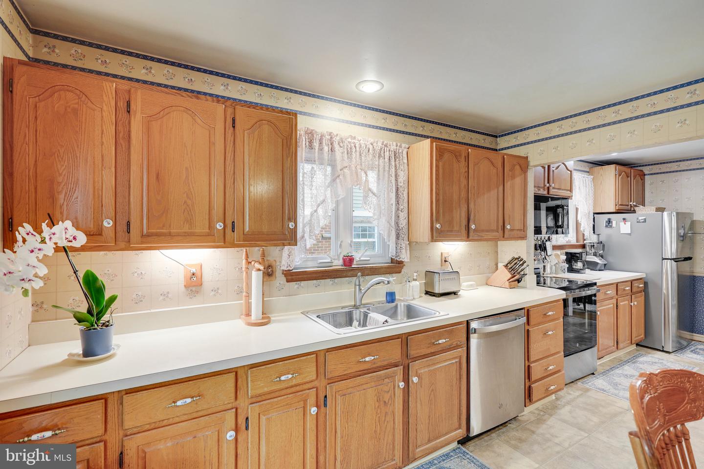 2805 WOODLAWN AVE, FALLS CHURCH, Virginia 22042, 5 Bedrooms Bedrooms, ,2 BathroomsBathrooms,Residential,For sale,2805 WOODLAWN AVE,VAFX2228486 MLS # VAFX2228486