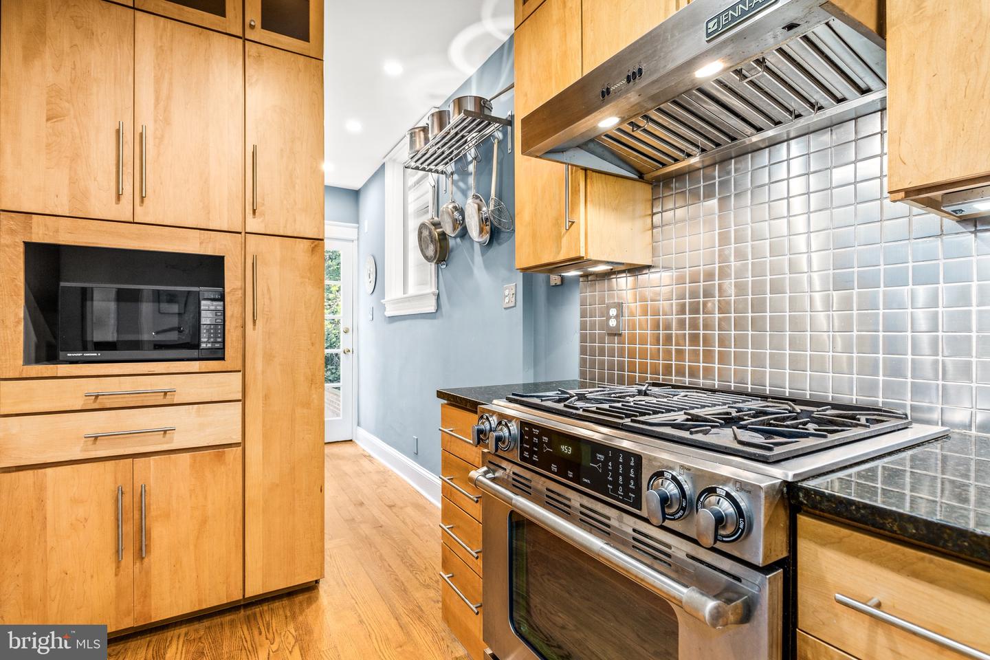 1716 IRVING ST NW, WASHINGTON, District Of Columbia 20010, 5 Bedrooms Bedrooms, ,3 BathroomsBathrooms,Residential,For sale,1716 IRVING ST NW,DCDC2216518 MLS # DCDC2216518