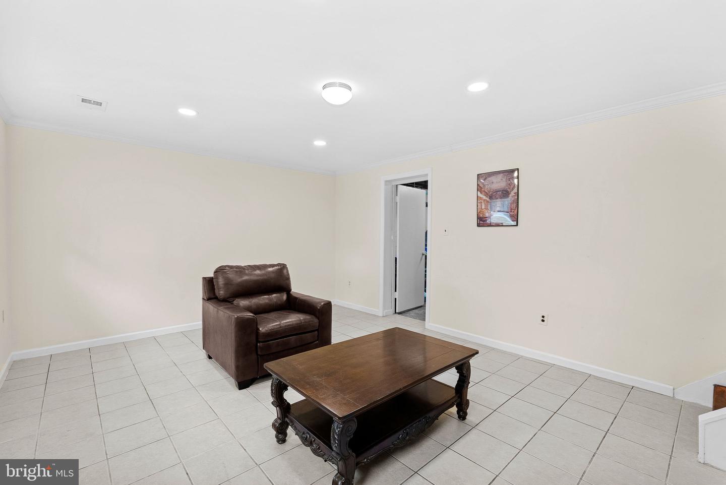 6313 BARDU AVE, SPRINGFIELD, Virginia 22152, 3 Bedrooms Bedrooms, ,2 BathroomsBathrooms,Residential,For sale,6313 BARDU AVE,VAFX2263842 MLS # VAFX2263842
