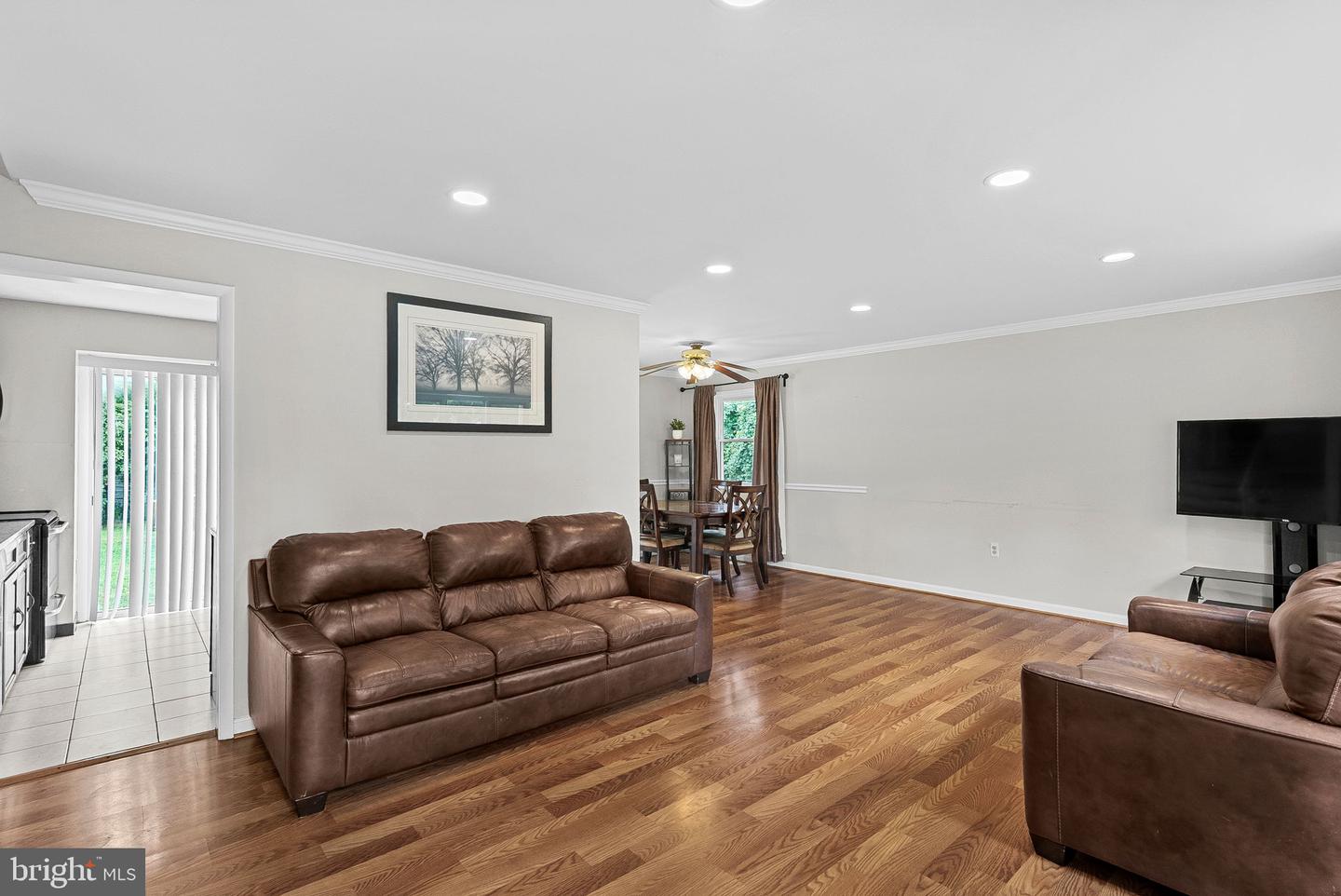 6313 BARDU AVE, SPRINGFIELD, Virginia 22152, 3 Bedrooms Bedrooms, ,2 BathroomsBathrooms,Residential,For sale,6313 BARDU AVE,VAFX2263842 MLS # VAFX2263842