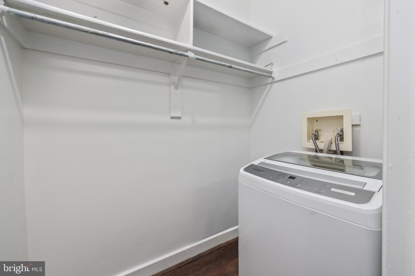 4307 2ND RD N #43074, ARLINGTON, Virginia 22203, 1 Bedroom Bedrooms, ,1 BathroomBathrooms,Residential,For sale,4307 2ND RD N #43074,VAAR2063246 MLS # VAAR2063246