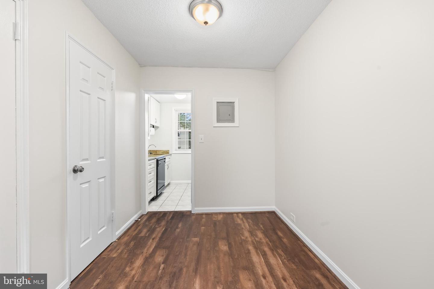 4307 2ND RD N #43074, ARLINGTON, Virginia 22203, 1 Bedroom Bedrooms, ,1 BathroomBathrooms,Residential,For sale,4307 2ND RD N #43074,VAAR2063246 MLS # VAAR2063246