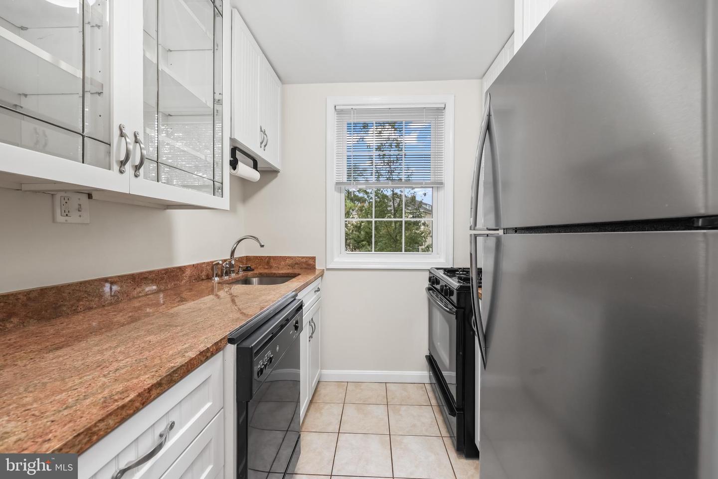 4307 2ND RD N #43074, ARLINGTON, Virginia 22203, 1 Bedroom Bedrooms, ,1 BathroomBathrooms,Residential,For sale,4307 2ND RD N #43074,VAAR2063246 MLS # VAAR2063246
