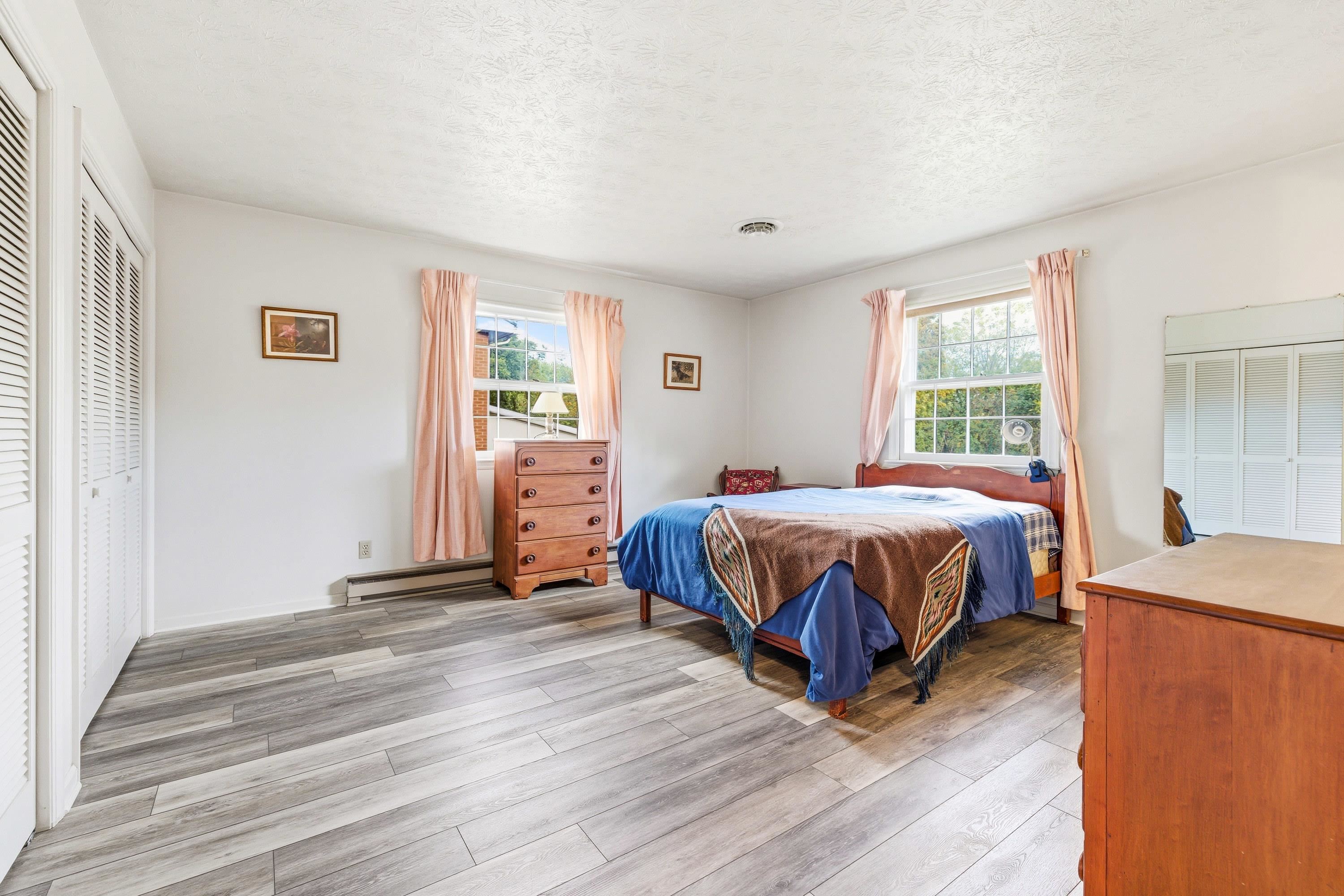44 EMERY ST, HARRISONBURG, Virginia 22801, 5 Bedrooms Bedrooms, ,3 BathroomsBathrooms,Residential,44 EMERY ST,670057 MLS # 670057