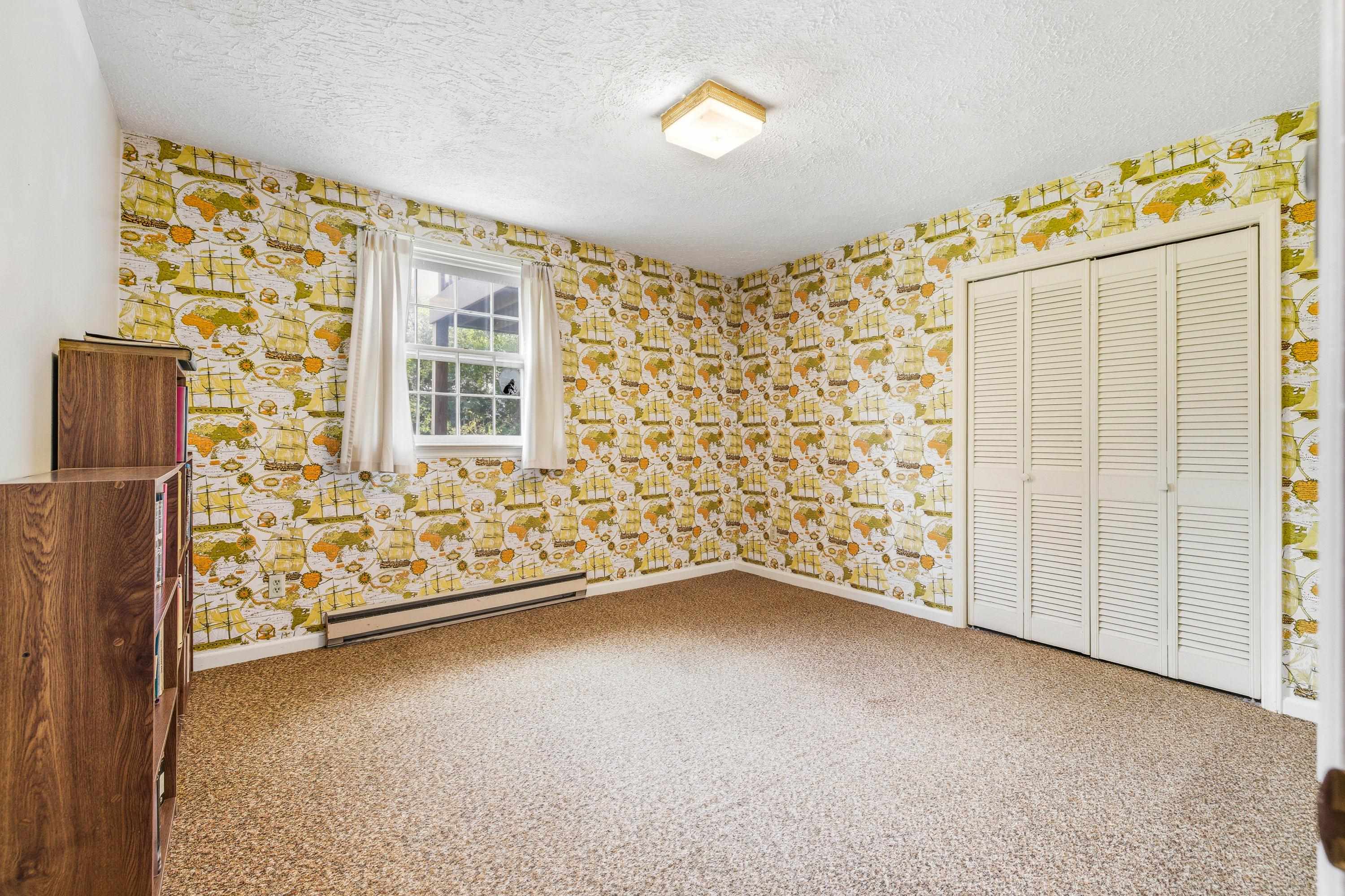 44 EMERY ST, HARRISONBURG, Virginia 22801, 5 Bedrooms Bedrooms, ,3 BathroomsBathrooms,Residential,44 EMERY ST,670057 MLS # 670057