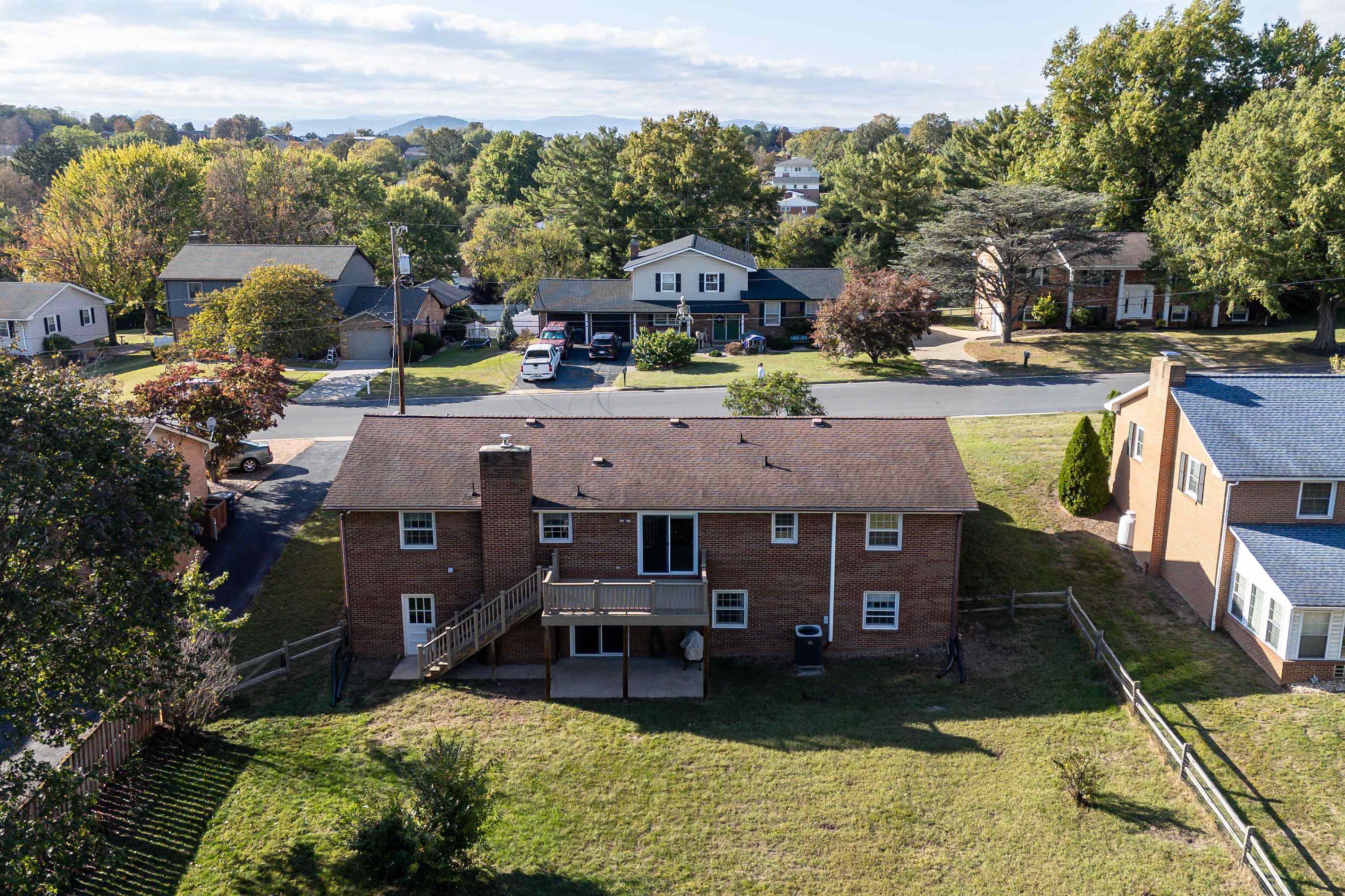 44 EMERY ST, HARRISONBURG, Virginia 22801, 5 Bedrooms Bedrooms, ,3 BathroomsBathrooms,Residential,44 EMERY ST,670057 MLS # 670057