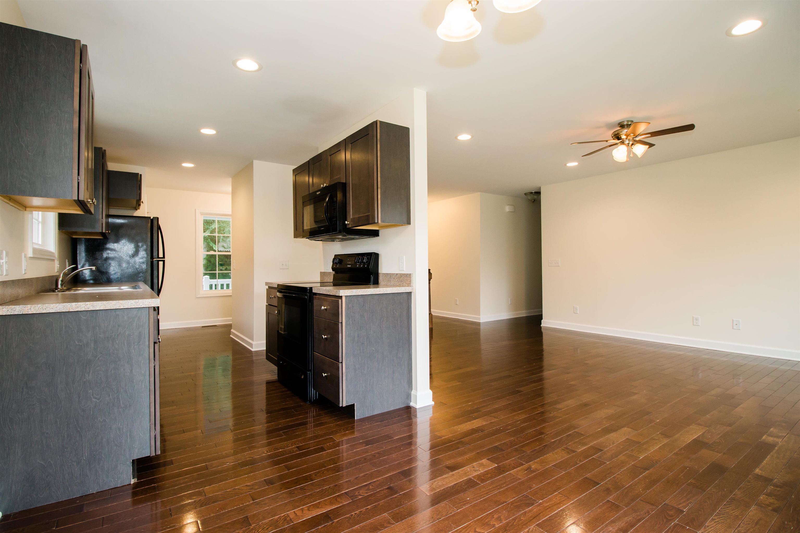 301 S CHURCH ST, WOODSTOCK, Virginia 22664, 3 Bedrooms Bedrooms, ,2 BathroomsBathrooms,Residential,301 S CHURCH ST,670060 MLS # 670060